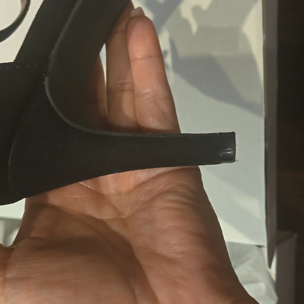 Black Women's LOW Heels - Picture 8 of 8